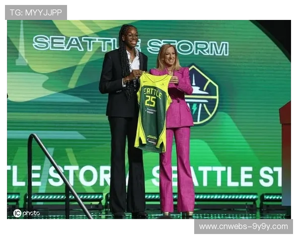 西班牙中锋阿瓦·法姆成2026年WNBA选秀榜眼热门人选